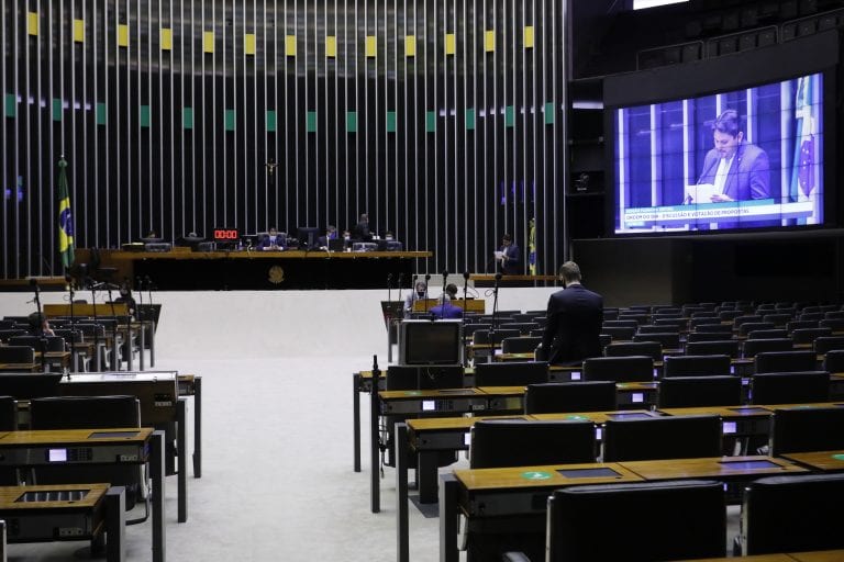 Câmara dos Deputados aprova alterações no Código de Trânsito