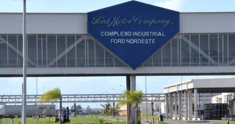 Júnior Borges demonstra indignação diante do anúncio de fechamento da Ford