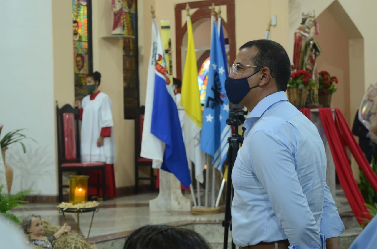 Júnior Borges participa de missa solene em homenagem à Câmara