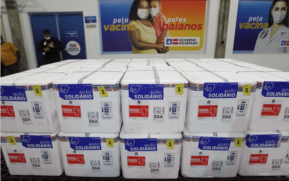 Mais de 430 mil doses da vacina contra a Covid-19 chegam hoje à Bahia